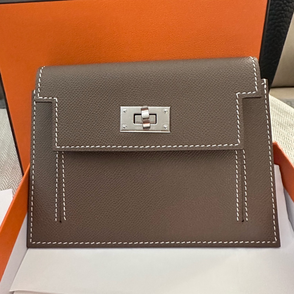 ❗️SOLD❗️BNWT HERMÈS KELLY POCKET COMPACT - Picture 1 of 6